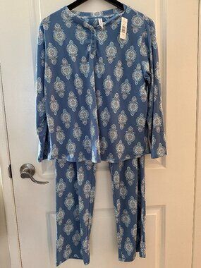Flora Nikrooz Women's 2 pc Pajama Set Size M NWT